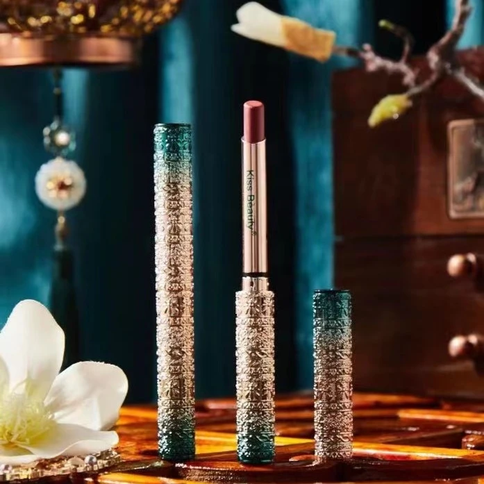 Kiss Beauty 东方浮雕柔雾细管口红e