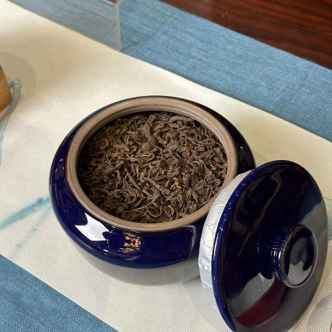 2004年布朗高山乔木精品散熟茶 200g