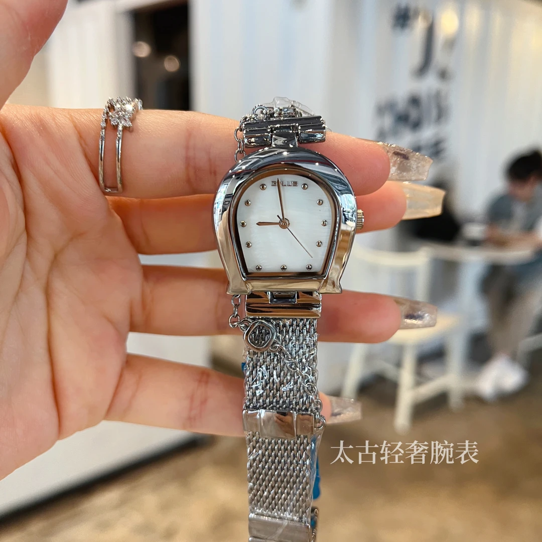 贝壳表盘手表2024新款贝母编织表带复古黑金女士时尚手链腕表女表
