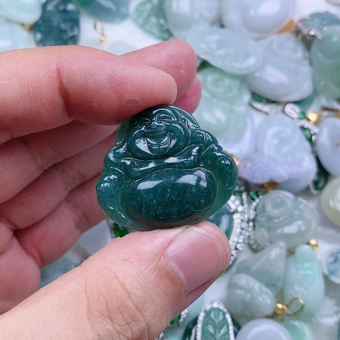 翡翠颈饰未镶嵌纯天然