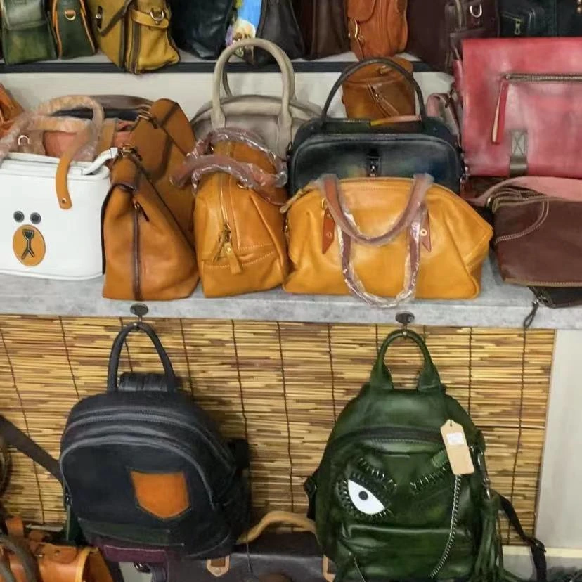 欠揍老弟头层牛皮单肩斜挎背包AA