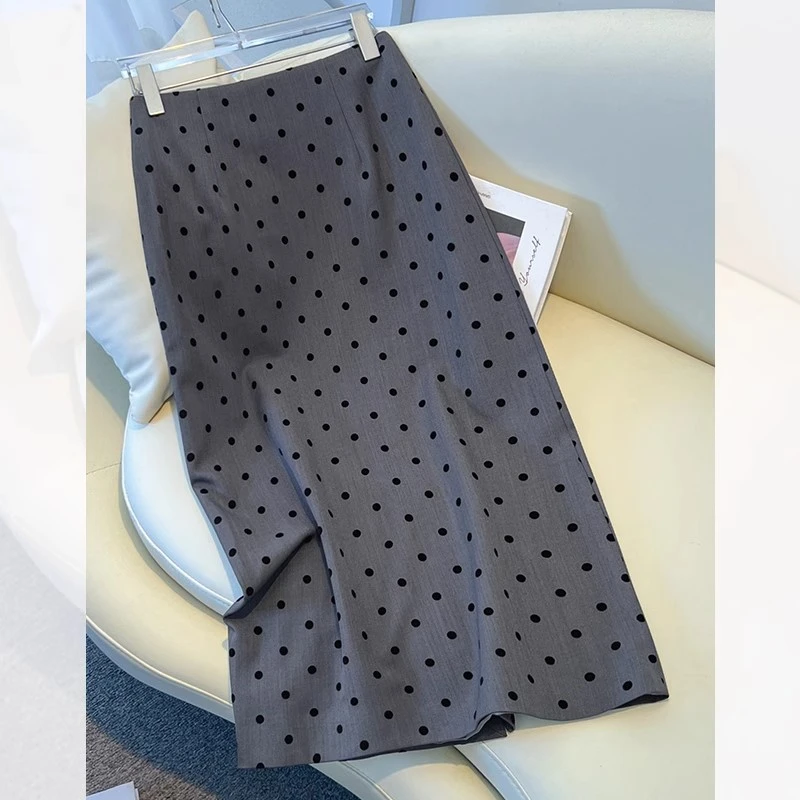 灰色波点半身裙女春秋季2024新款高腰气质包臀裙显瘦绝美a字裙子
