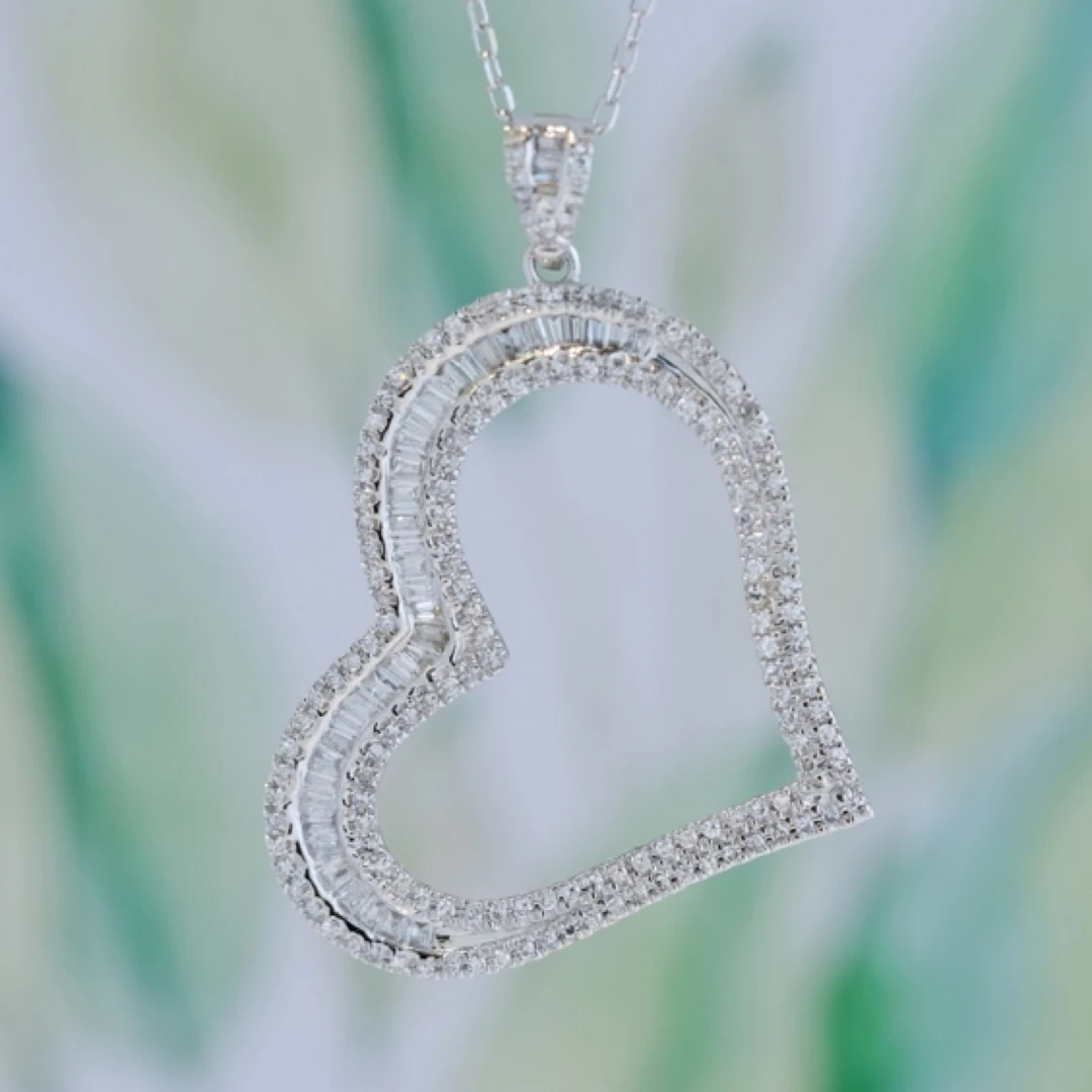 18k超大桃心吊坠满钻简约时尚百搭轻奢灵动气质精致65分（不含链）