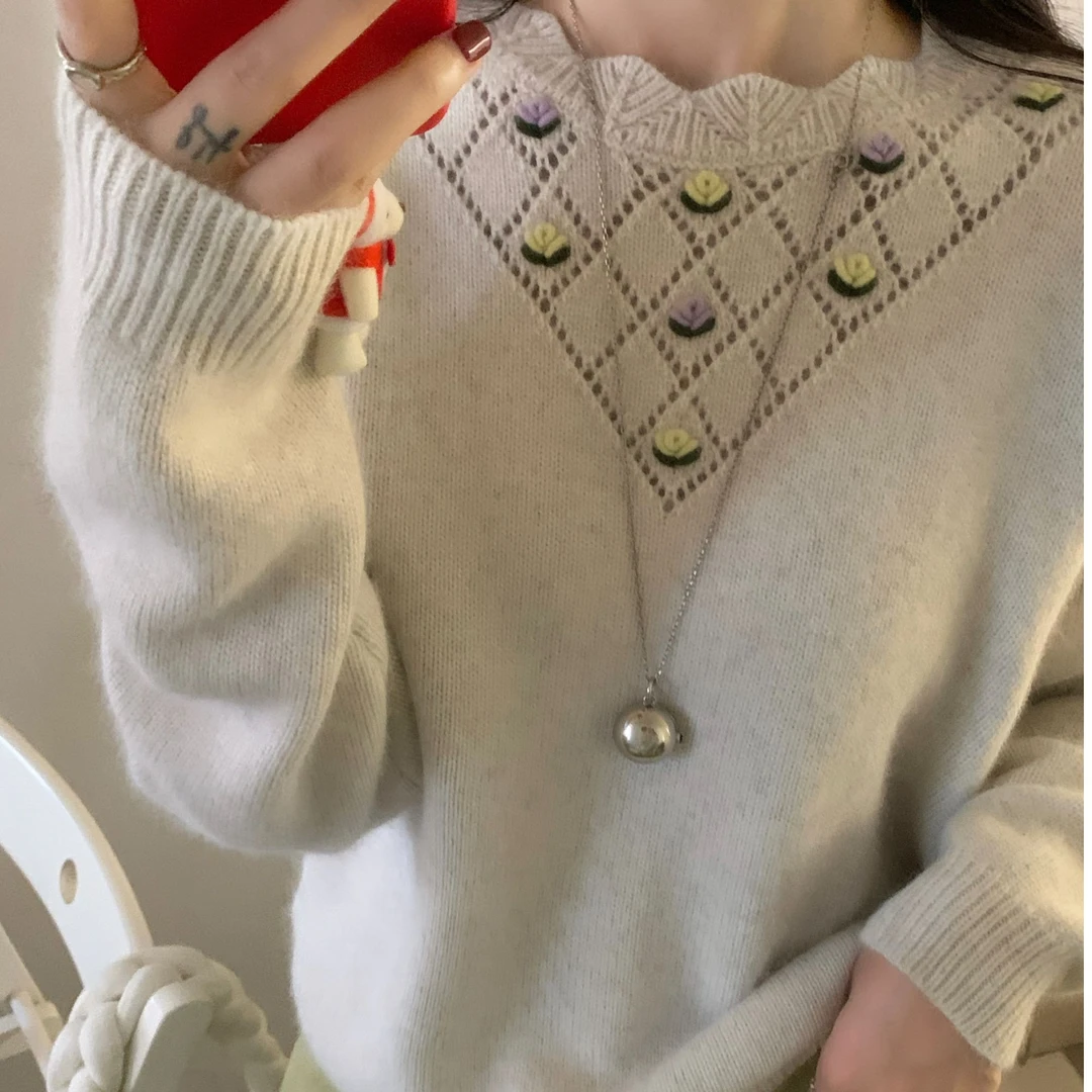 ZHANG&O1 冬季新款镂空勾花软糯针织套头毛衣 8322