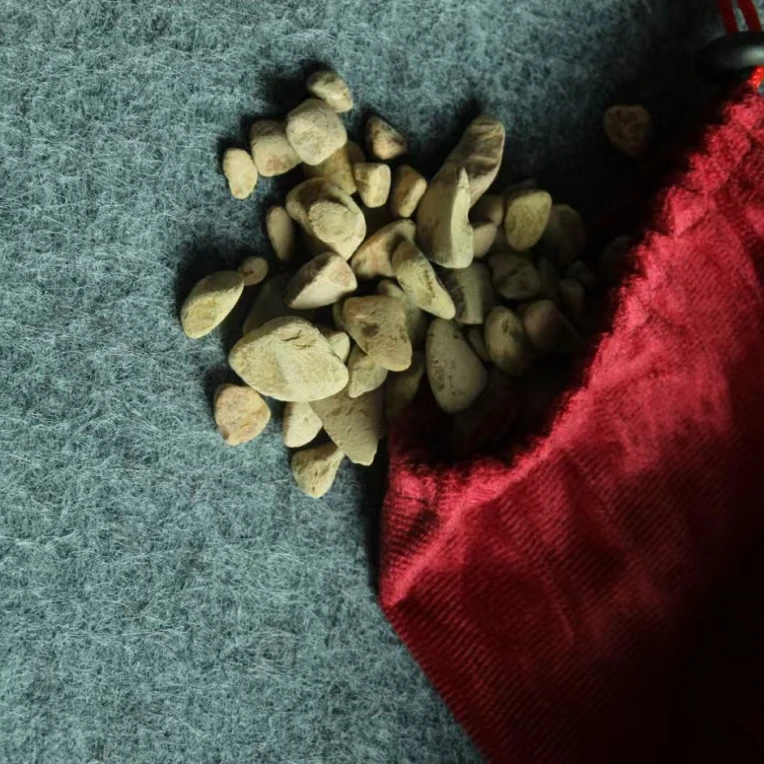 泗水泗滨砭石敲打袋子