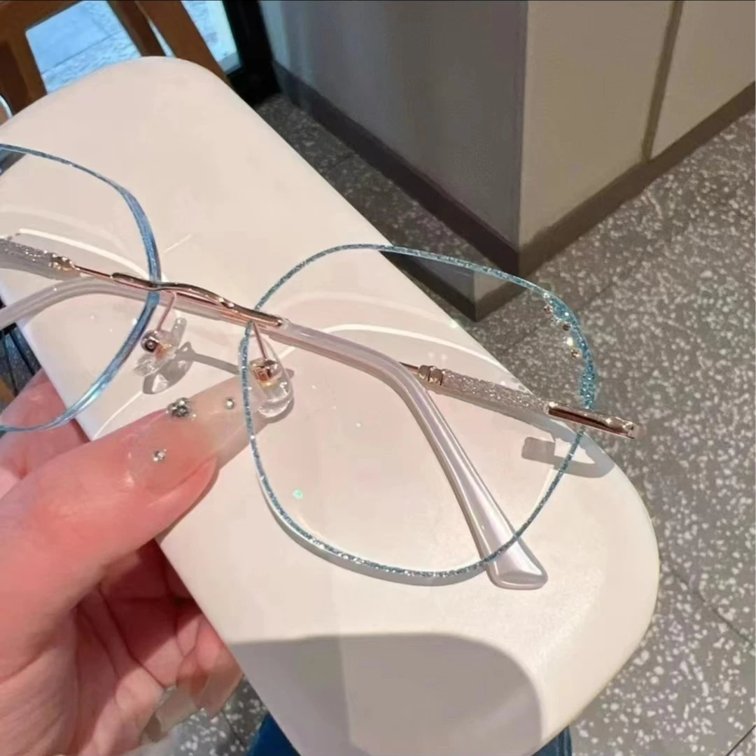 亿佰伦满天星欲无框切边轻奢大框显脸小变色超轻眼镜女款近视眼镜