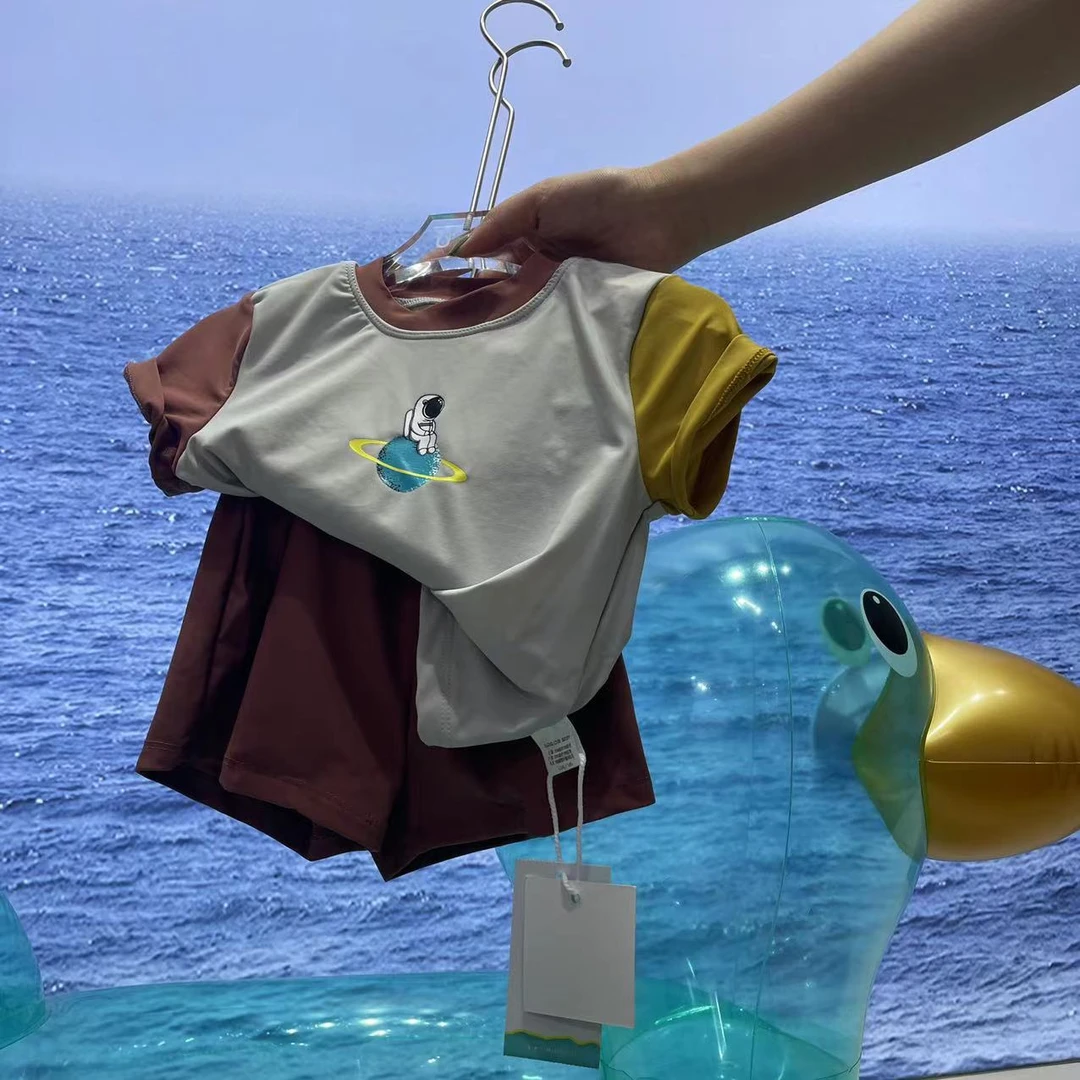 水手宝宝运动休闲夏款速干设计夏季户外洋气宇宙人分体泳衣2849