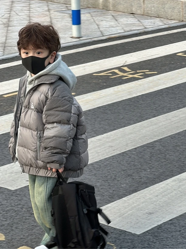 No退No换【暗格羽绒服】2024两色儿童小众设计师款6105