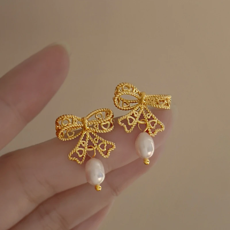 铜合金耳饰 银针蝴蝶结人造耳钉法式小众时尚耳环轻奢高级感耳饰