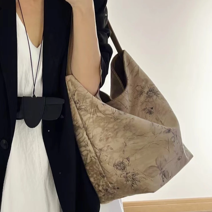 SanLiangMo 重工新中式托特腋下包