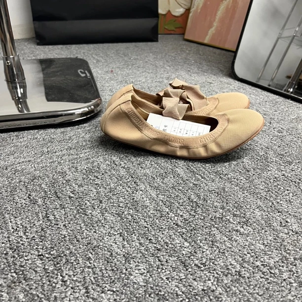 Dior 杏色 巴黎舞鞋 99新 35码 A1091