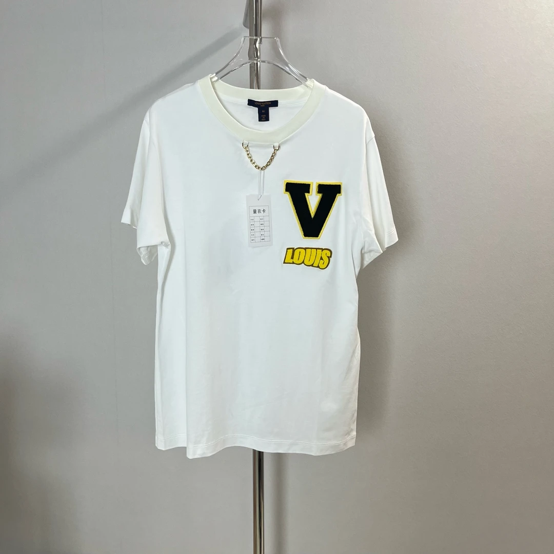 99新 LouisVuitton/路易威登 LV  白色  短袖   99新  M码  A1606