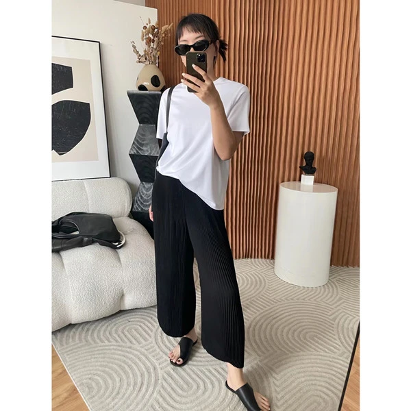 Im032142。客供岛国面料！质感巨赞！垂坠感褶皱九分裤。