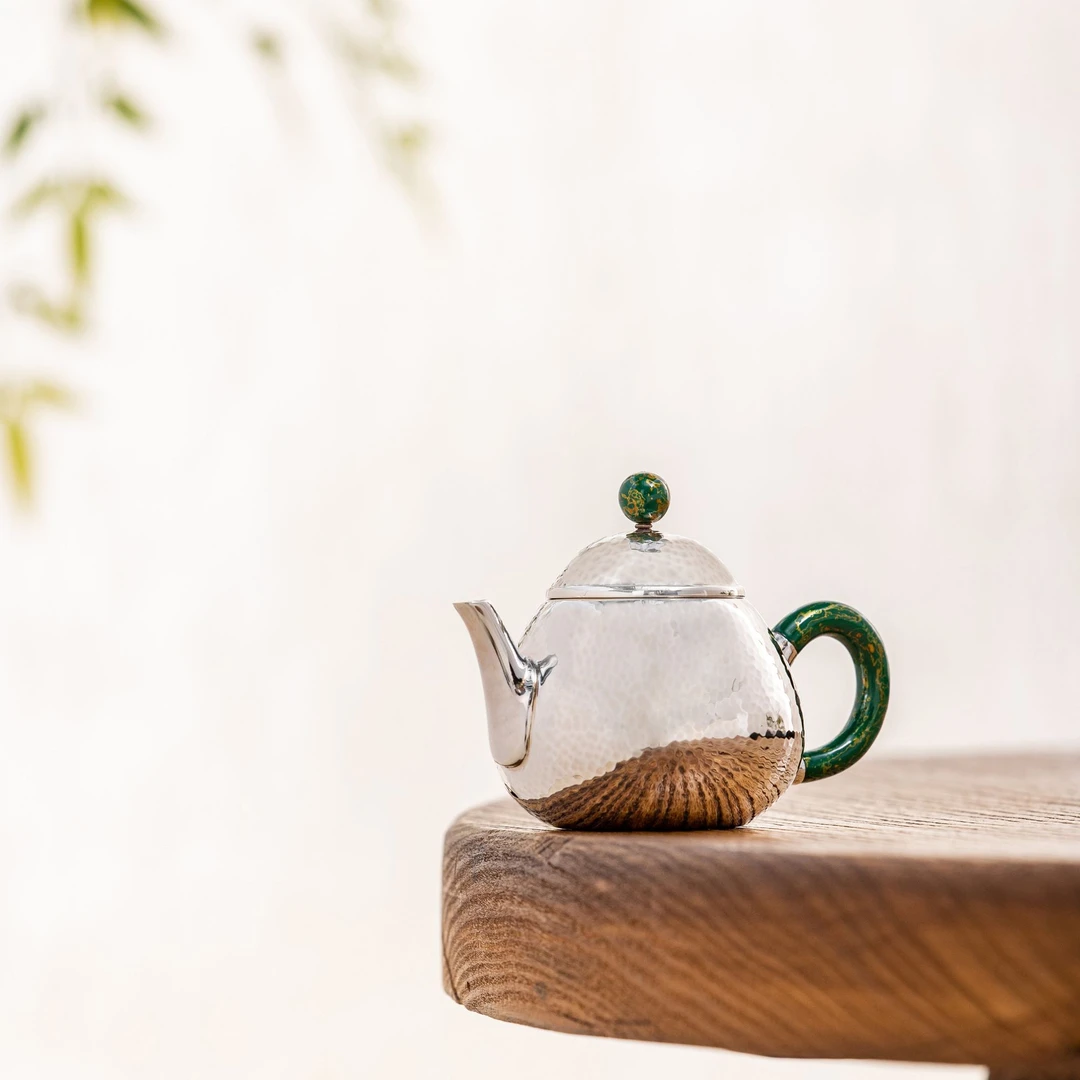 蜂鸟工坊 名匠优选 绿金漆把泡壶漆钮锤纹龙蛋直嘴小壶 MJYXA1192