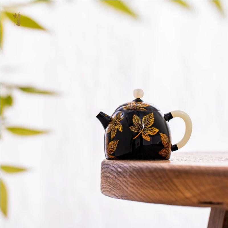 蜂鸟工坊 出口 大漆黑底枫叶秦权小壶 WCDQH011