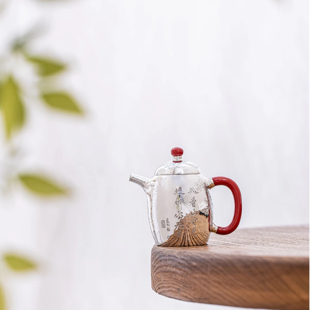 蜂鸟工坊 茶家 漆把漆钮锤纹錾刻金屋高秦权小壶 CJZPA1125