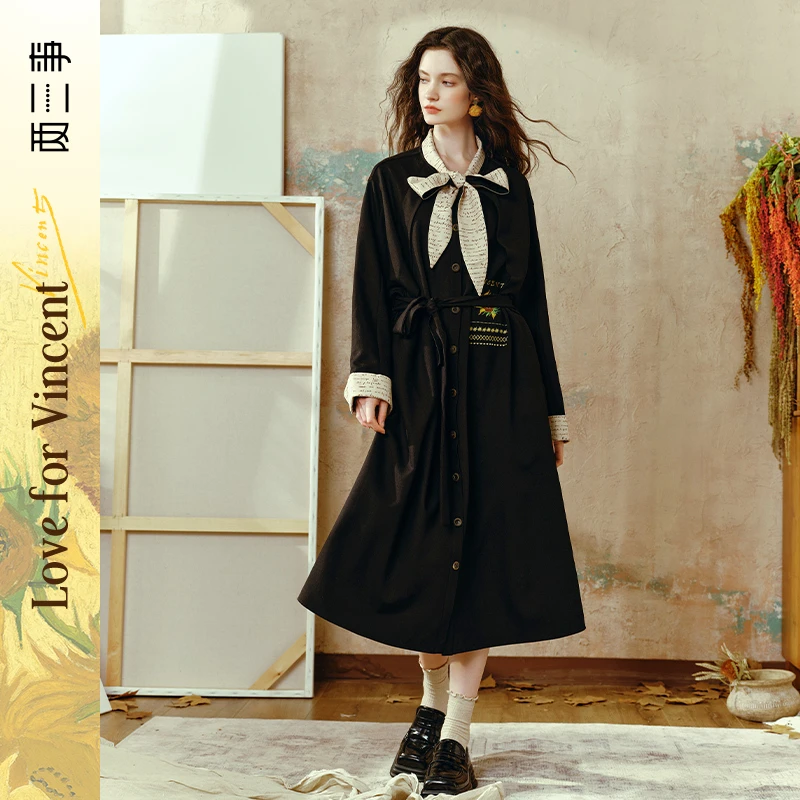 两三事梵高文艺烈葵题词2024秋季新款印花绑带领衬衫裙绣花连衣裙