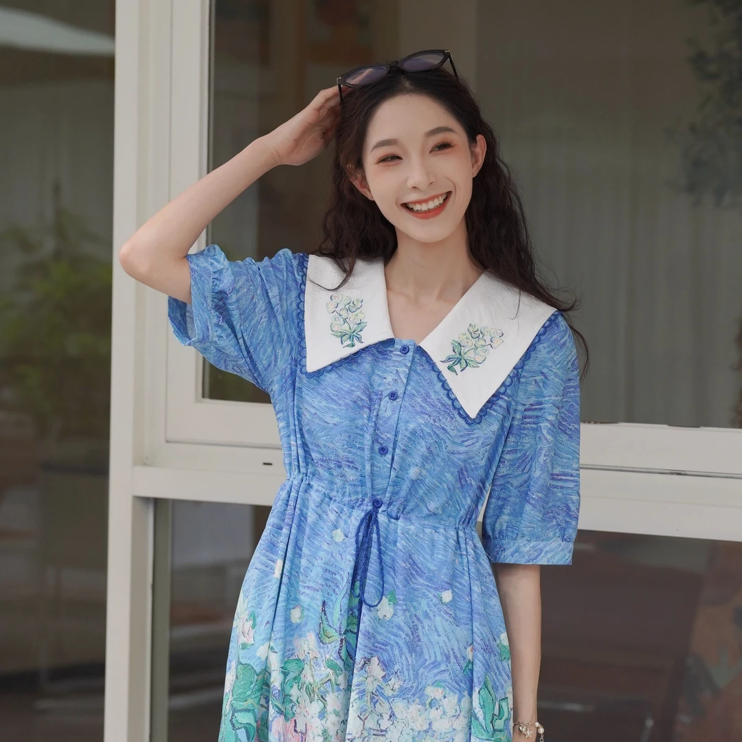 两三事梵花盛放 洋气衣服女连衣裙夏季印花刺绣收腰碎花遮肉修身