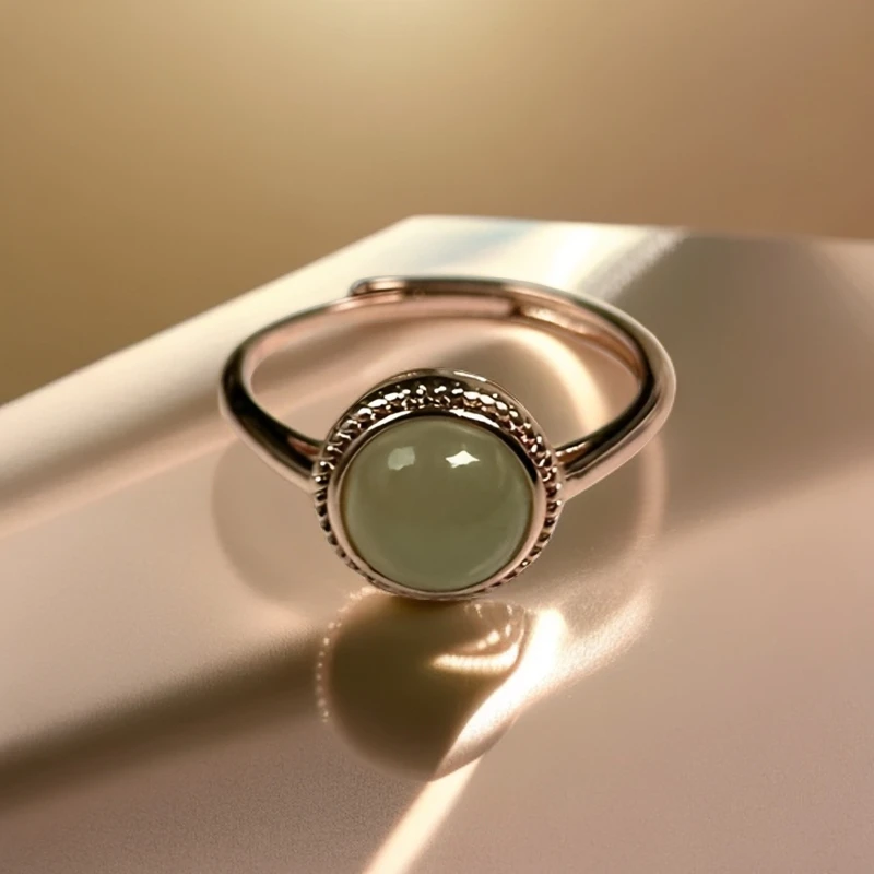 天然和田玉 经典款镶嵌晴水戒指 1202