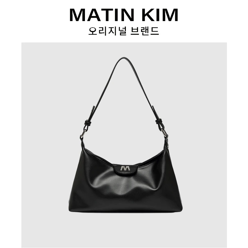 【寰球奢品】MATIN KIM黑色腋下包潮流时尚休闲简约小众简约799女士