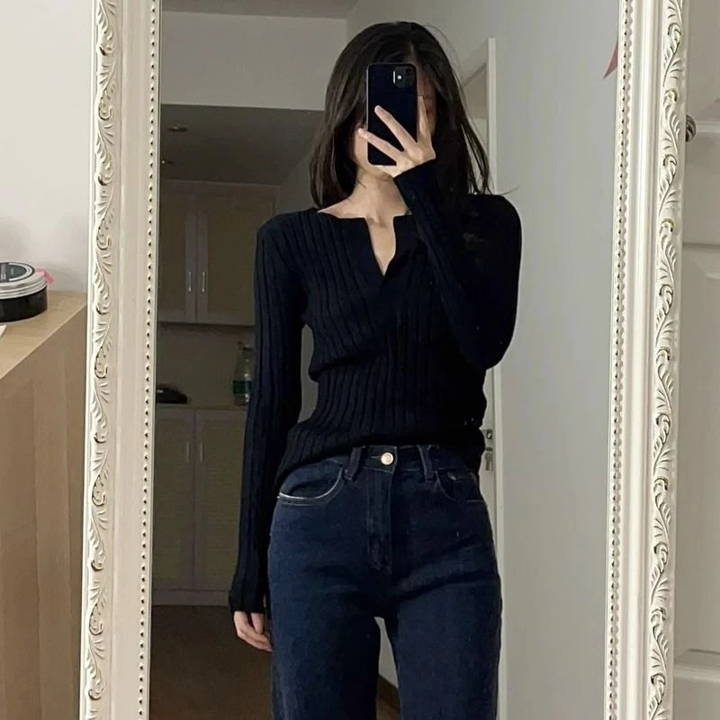 秋季黑色新款针织衫女修身气质显瘦内搭毛衣v领打底上衣长袖T恤