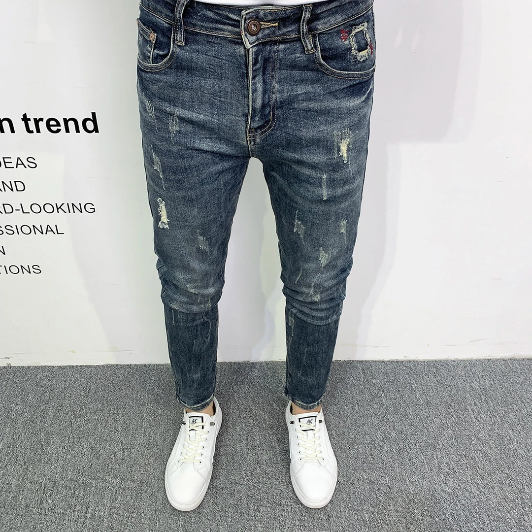 2025新款牛仔裤男潮牌破洞个性时尚修身小脚百搭秋季韩版抓痕长裤