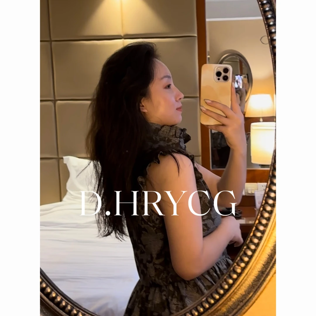 捡漏！法式金丝重工减龄马甲