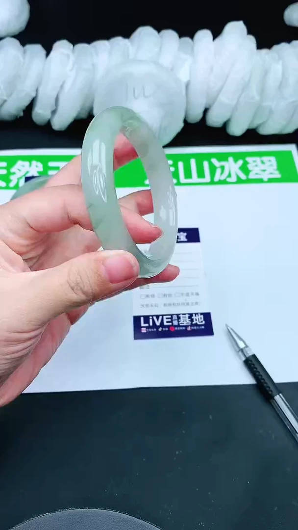 【闪购商品】石英质玉手镯未镶嵌A149-60+