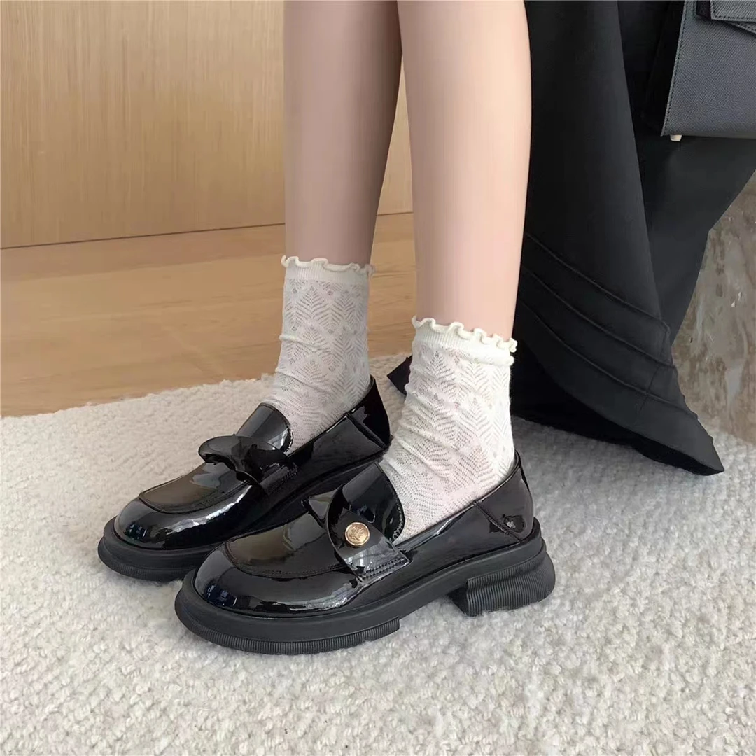葡萄妈同款小金币英伦风单鞋2024新款粗跟软底厚底乐福皮鞋女