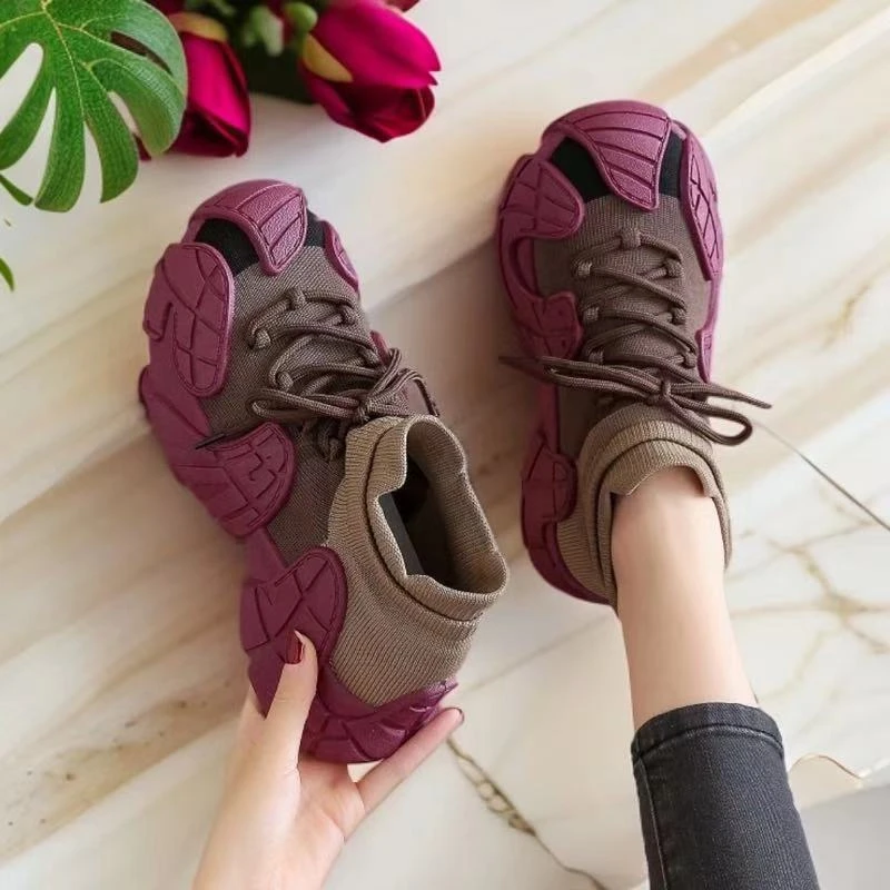 室内健身女防滑减震跑步静音跳绳鞋运动瑜伽鞋女综合训练舒适百搭