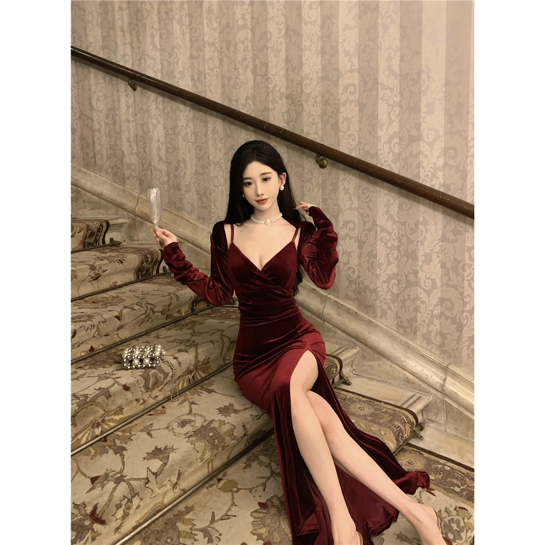 性感轻奢高级感吊带开叉长款丝绒连衣裙子百搭短款外穿小披肩潮