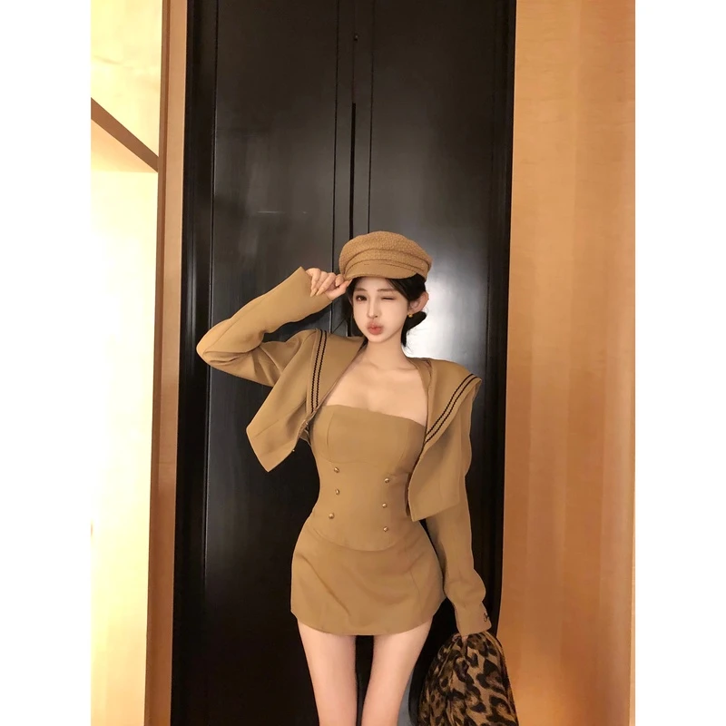 设计感休闲气质女装半裙显瘦秋季辣妹纯欲撞色拼接海军领两件套装