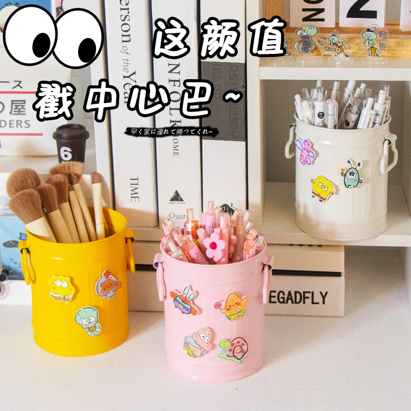 北欧复古大容量笔筒可爱卡通高颜值铁艺个性学生桌办公室创意笔桶