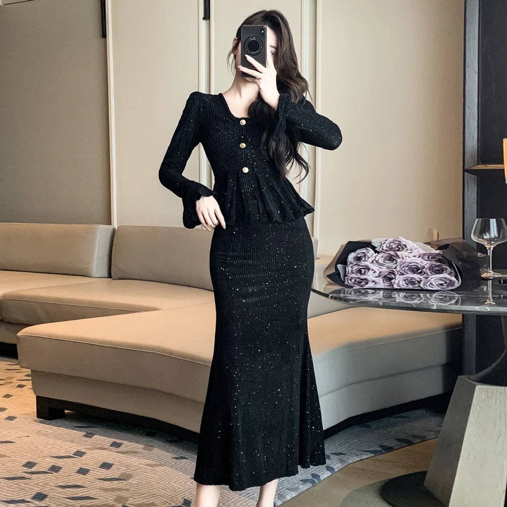 2025秋新款V领荷叶边喇叭袖亮闪弹力收腰显瘦包臀鱼尾套装裙