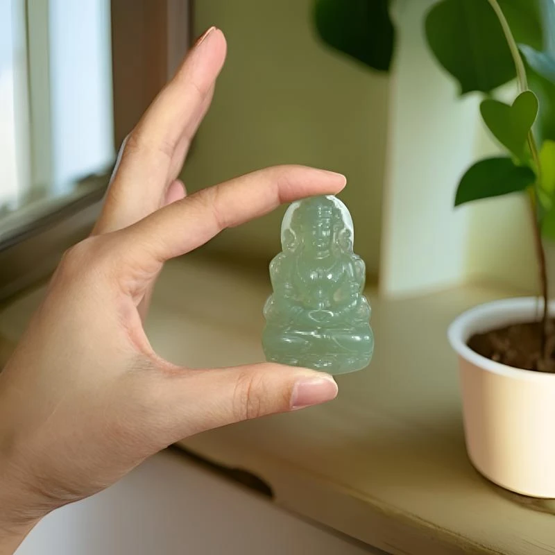 天然岫玉冰料观音吊坠高58mm宽36厚9.5mm守护神手工绿色