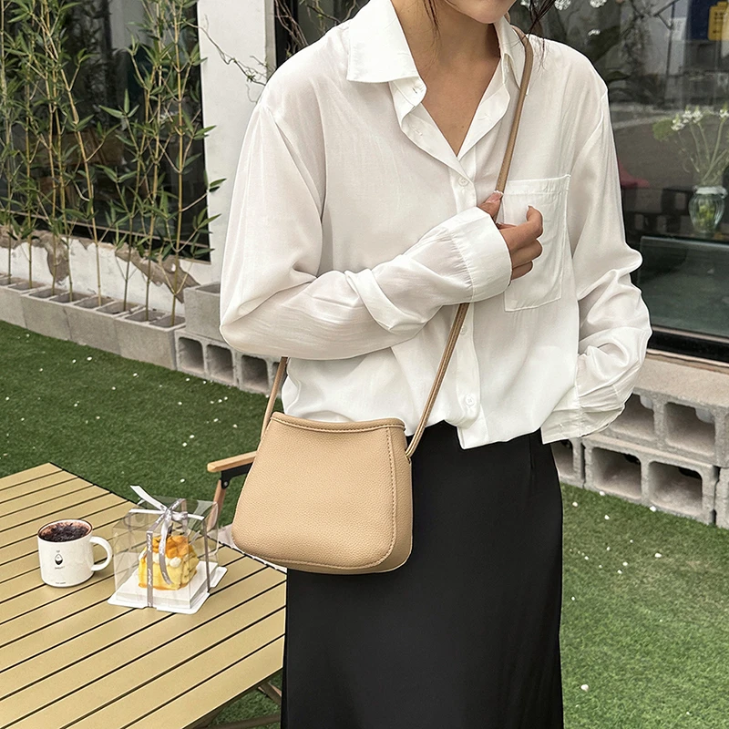 女包2023春夏季新款纯色简约小众设计精致时尚百搭单肩斜挎小方包