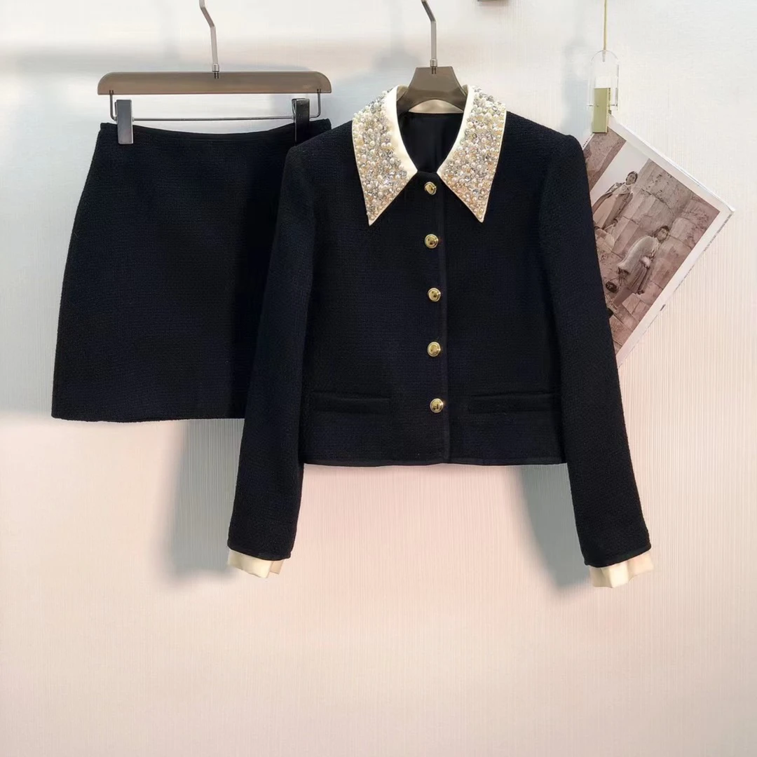 秋冬轻奢小香风重工钉珠短外套短裙秋冬气质时尚套装女·D1037