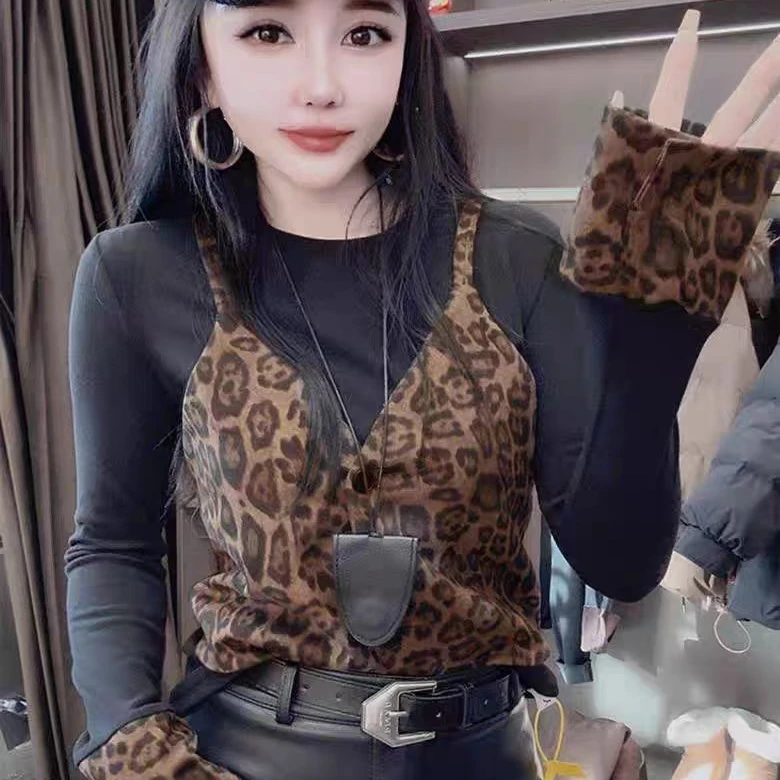 〖猫姐衣橱〗秋季新款时尚欧货加绒豹拼假两件上衣2425