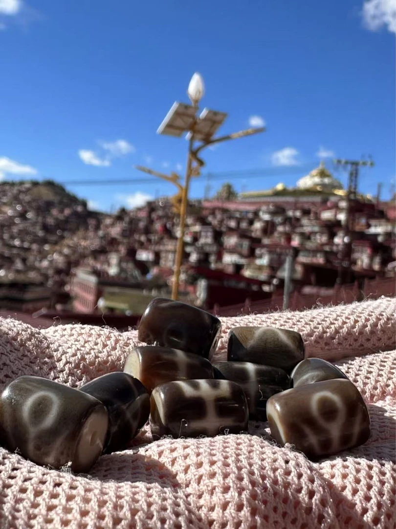 发一个【青玄珠宝】玛瑙珠珠贵贵+确认留名（多样性发一GS）