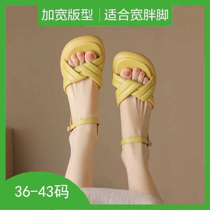 大码宽版女鞋40-43胖宽肥脚背高41-43胖mm休闲女款一字扣带配裙子