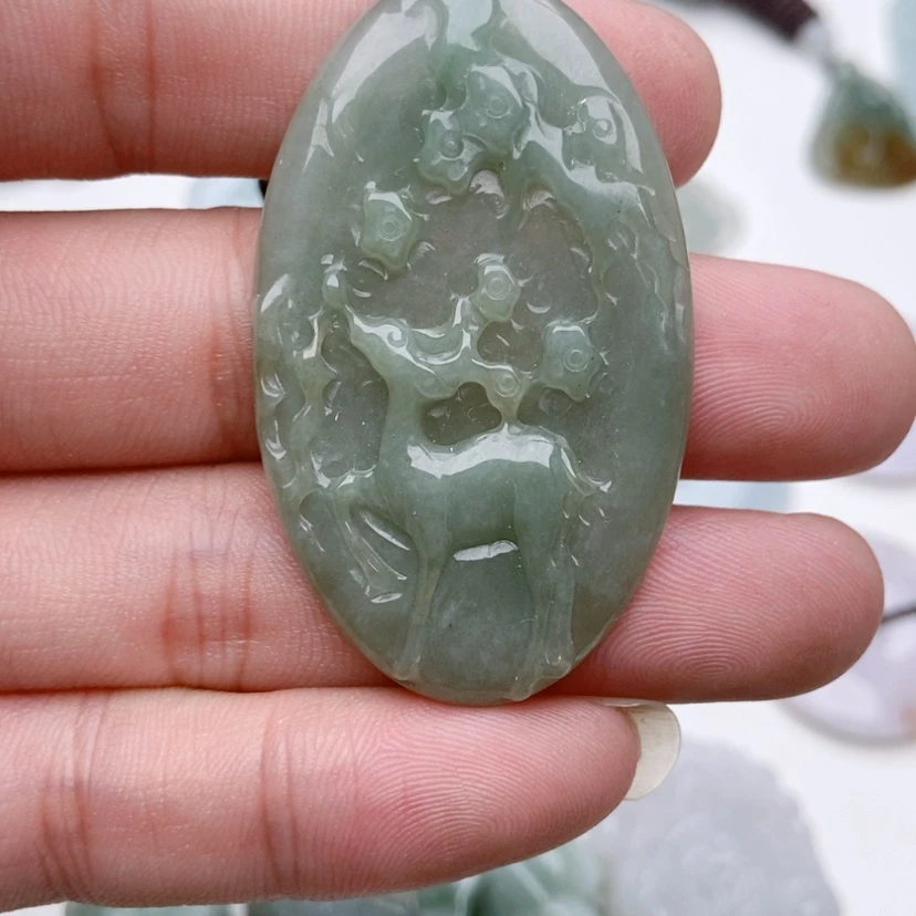 【闪购商品】翡翠颈饰未镶嵌毛*雨