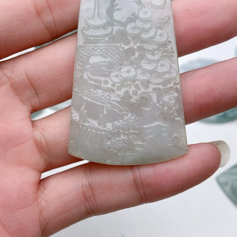 【闪购商品】翡翠颈饰未镶嵌随*缘