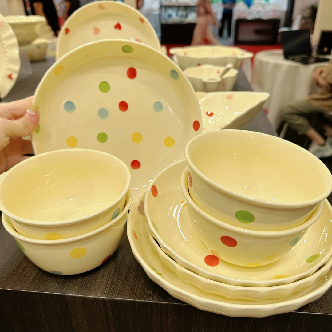 缤纷8件套4碗4盘家用陶瓷碗盘餐具米饭碗深盘菜盘高温釉下彩套装