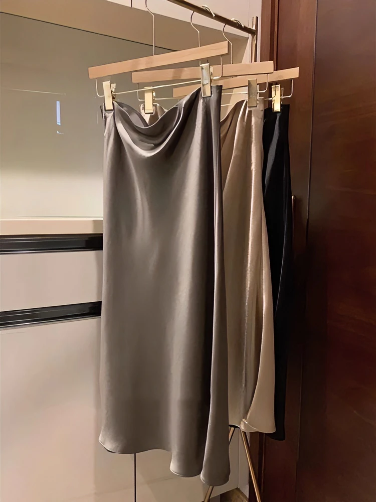 高级感垂感缎面半身裙女夏季直筒a字醋酸鱼尾包臀裙茶歇法式裙子