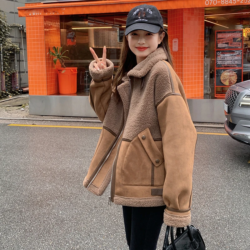 皮毛一体羊羔毛外套网红爆款冬季外套女款高级加绒羊羔毛外套穿搭