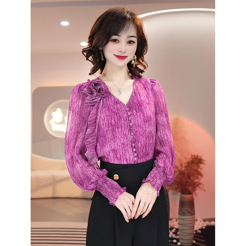 2025春季新款【Q24-C236】气质小众设计款紫色碎花V领百搭上衣蕾丝