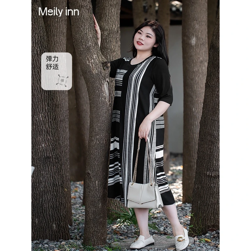 美丽客栈黑白钢琴曲大码连衣夏季大码女士娃娃领连衣裙