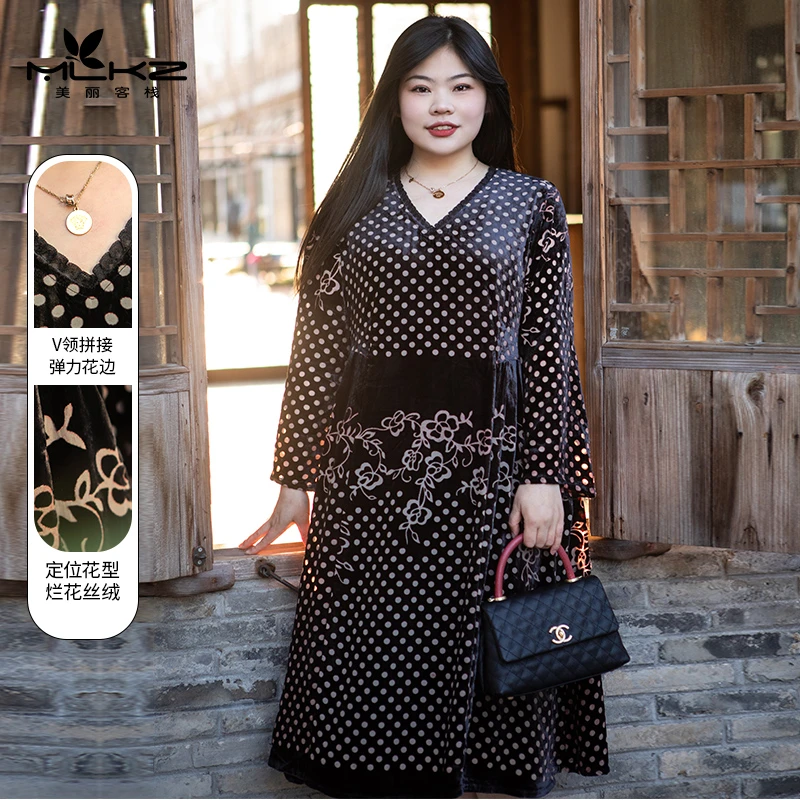 今年流行法式优雅大气黑色波点蕾丝连衣大小法式黑色波点大码