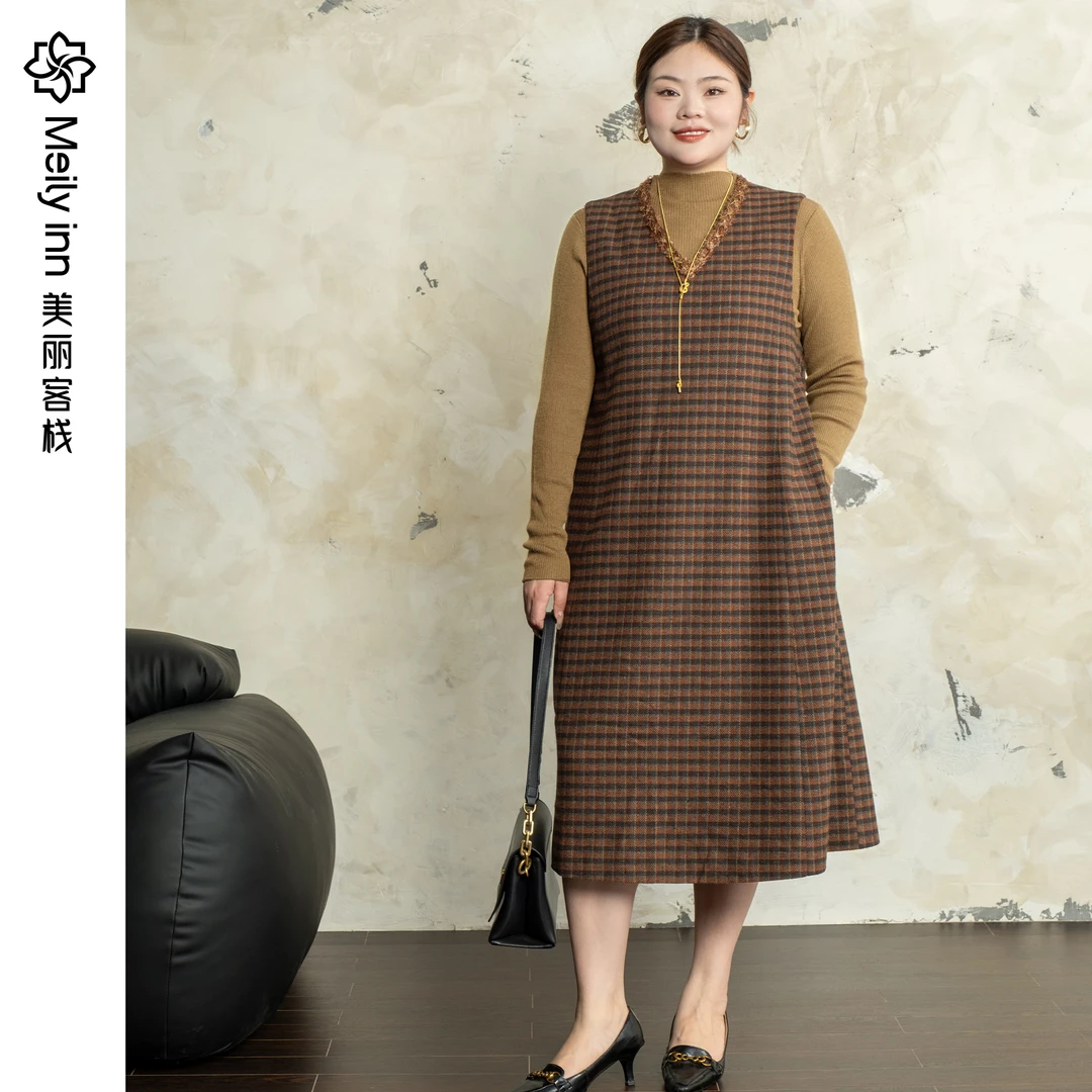 浮金摩登美丽客栈新款秋冬背心连衣裙女大码女装复古文艺长裙