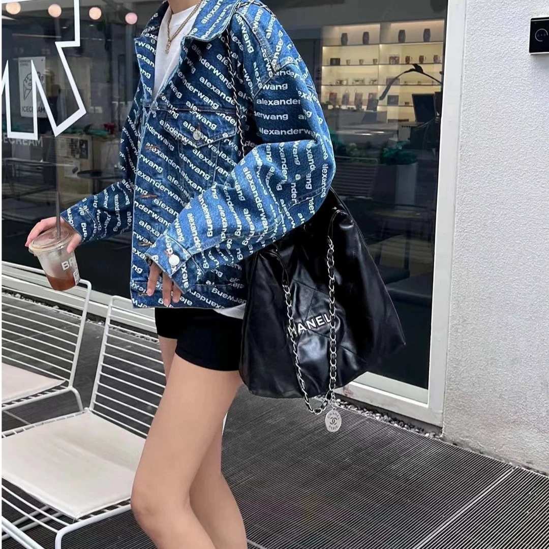 FS012/亚历山大王/蓝色弹幕LOGO牛仔外套